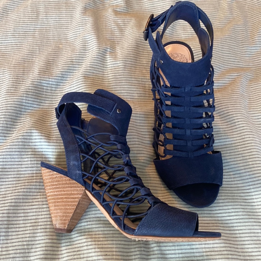 Vince Camino dark blue leather heels